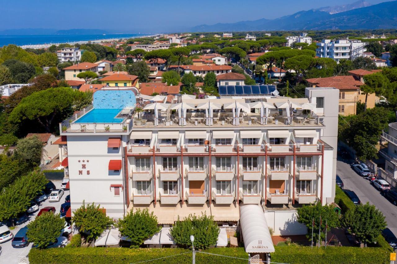 Hotel Nuova Sabrina Marina di Pietrasanta Bagian luar foto