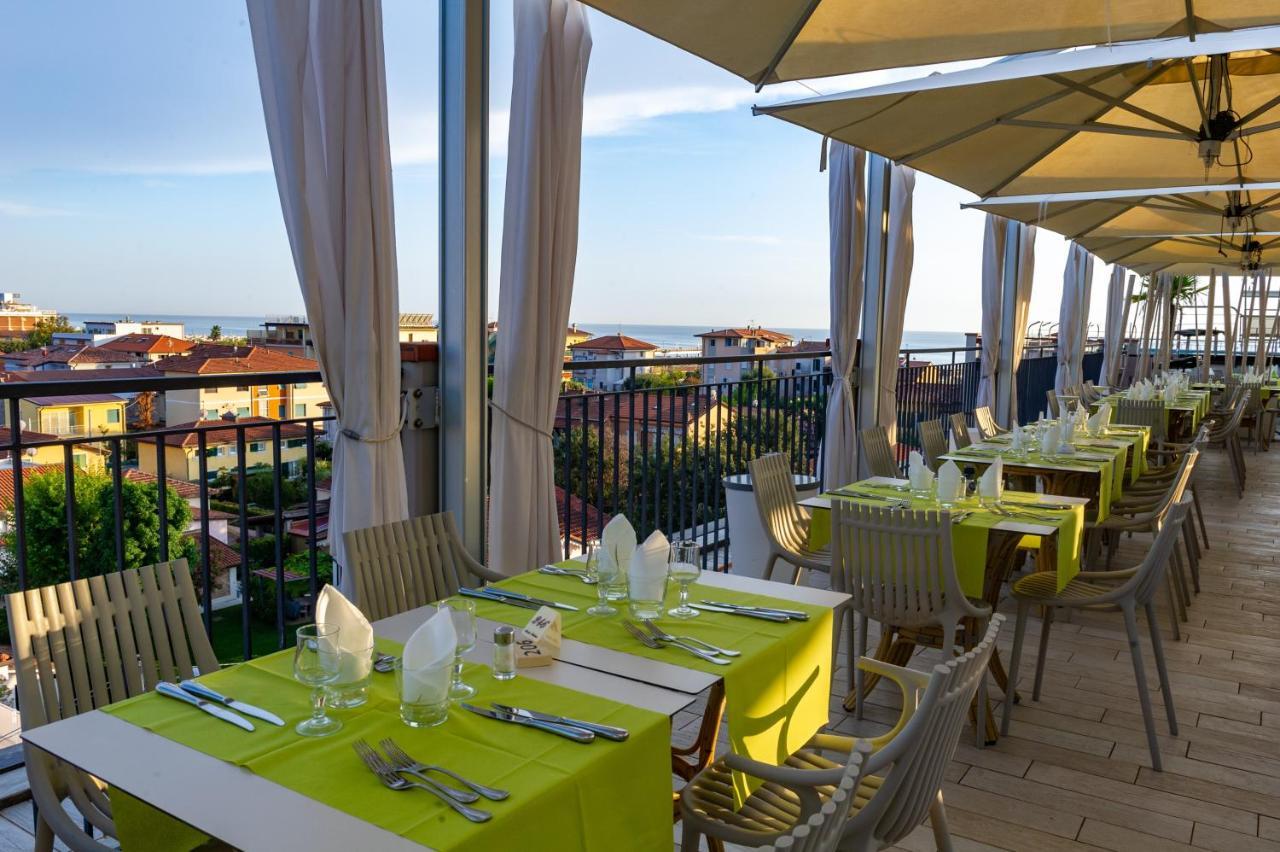 Hotel Nuova Sabrina Marina di Pietrasanta Bagian luar foto
