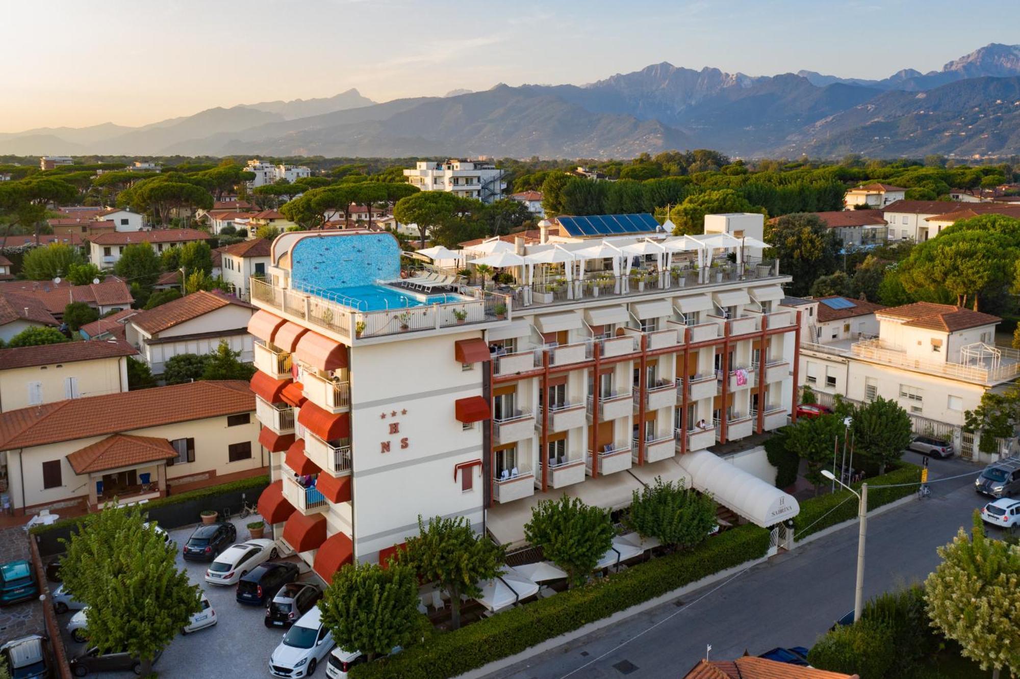 Hotel Nuova Sabrina Marina di Pietrasanta Bagian luar foto