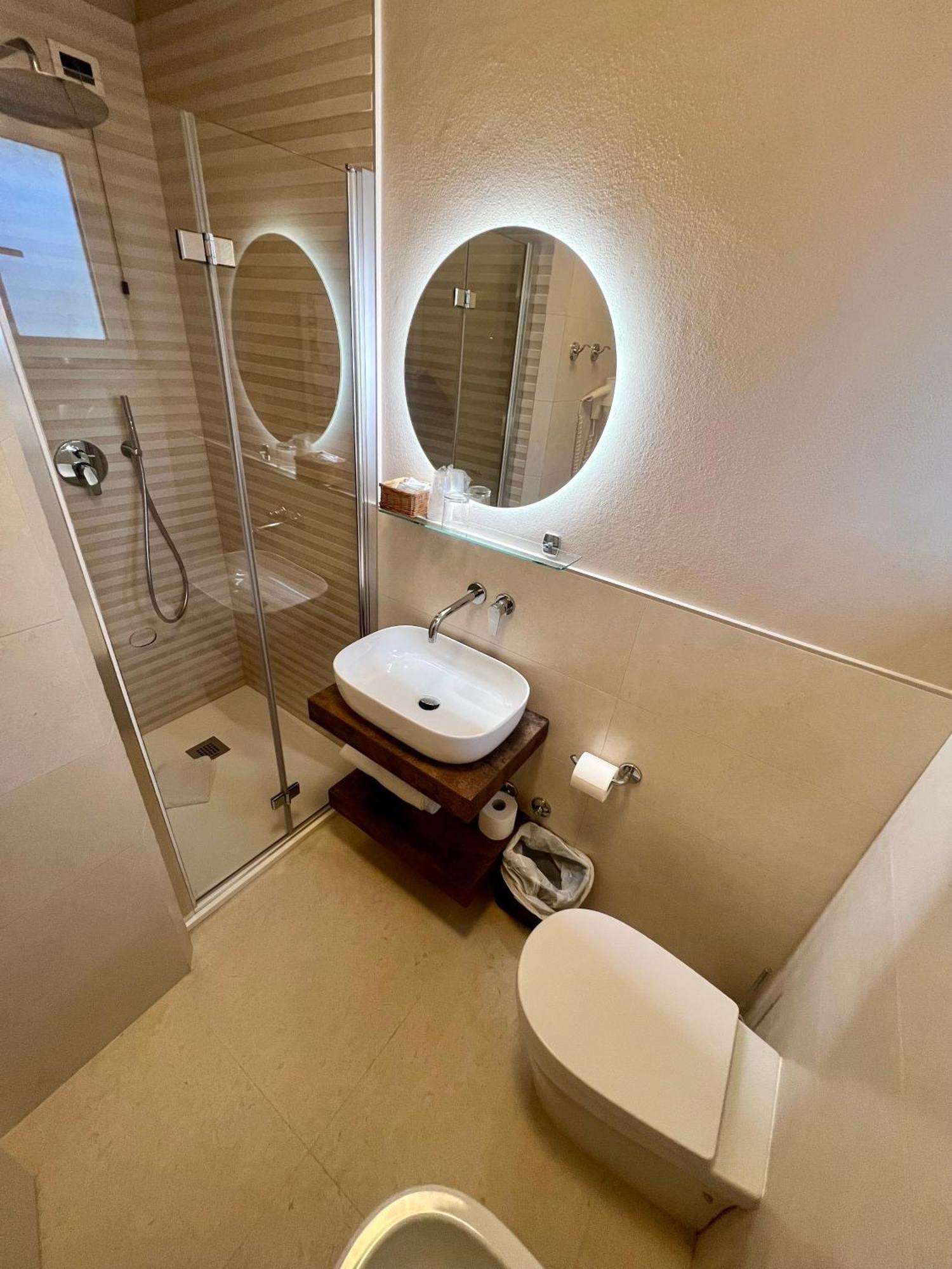Hotel Nuova Sabrina Marina di Pietrasanta Bagian luar foto