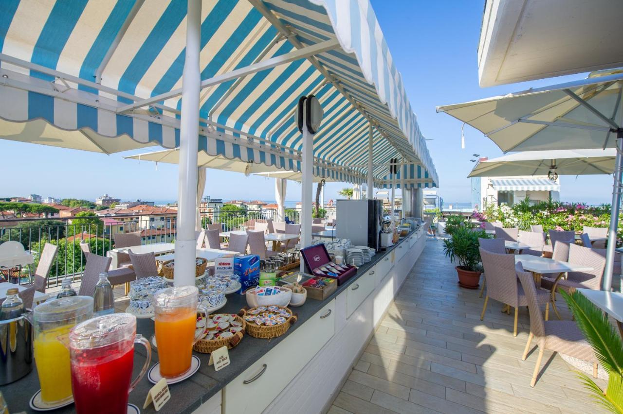 Hotel Nuova Sabrina Marina di Pietrasanta Bagian luar foto